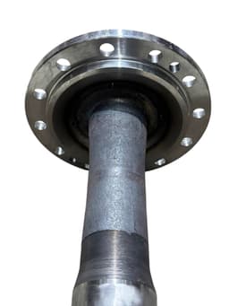 Полуось МКД заднего моста правая короткая 20 шлицов один шлиц (усиленная) КАМАЗ